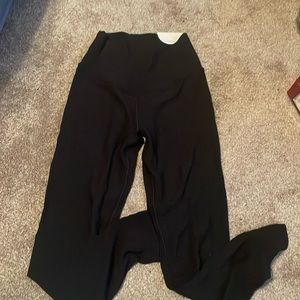 Aerie crossover leggings! Size medium. Still has tags on, never worn